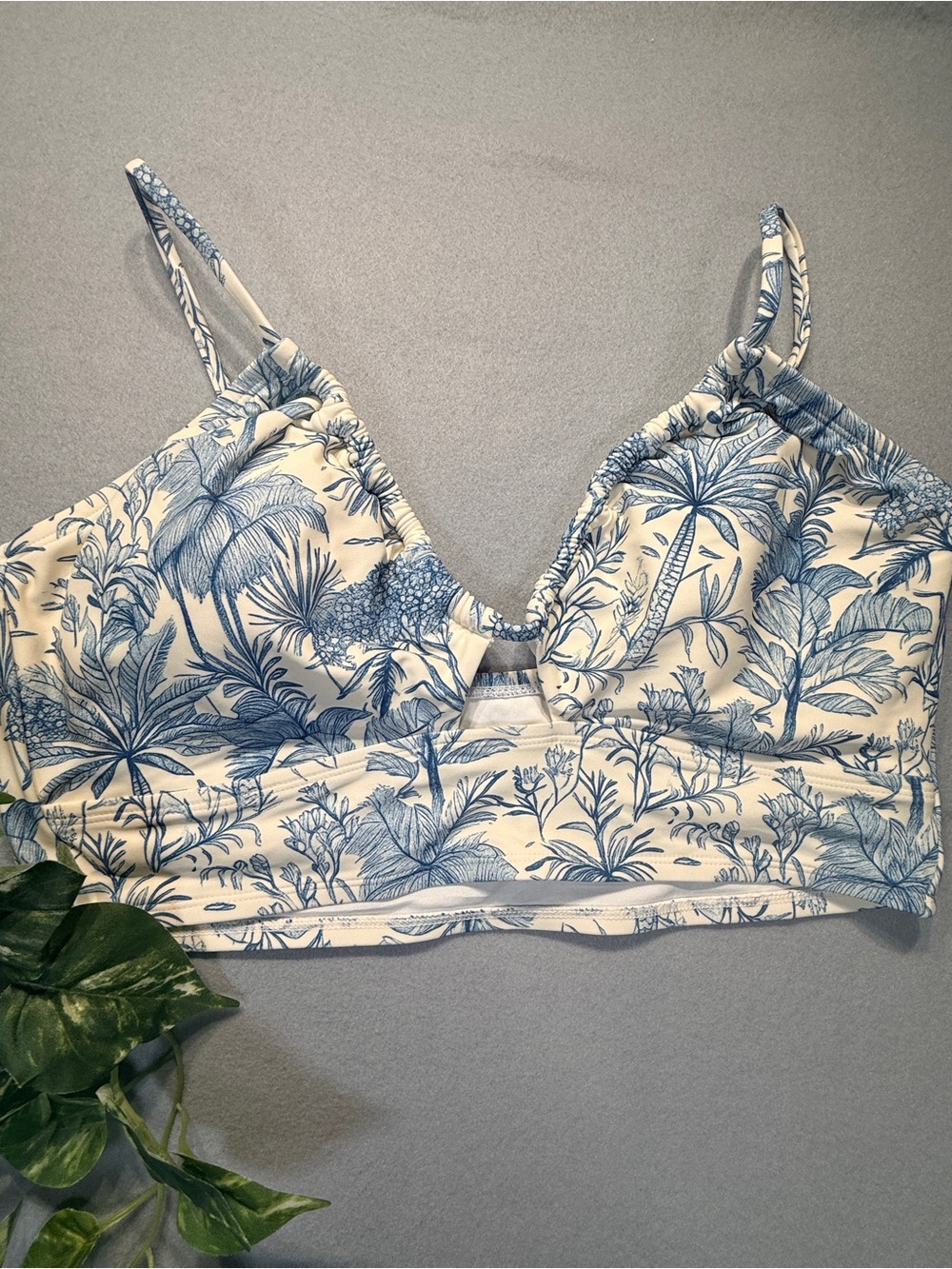 Shade & Shore floral Bikini Top Size XL(16) #0110